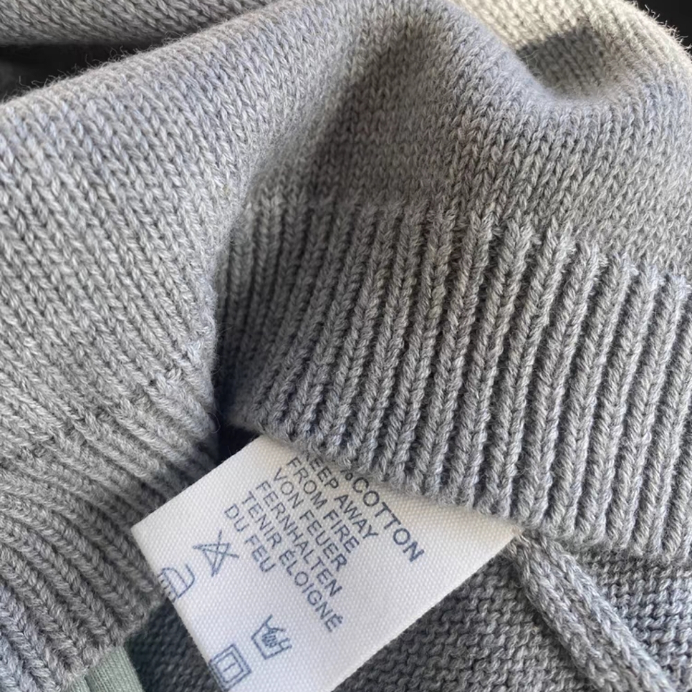 Boy sweater - Picture 2 of 2